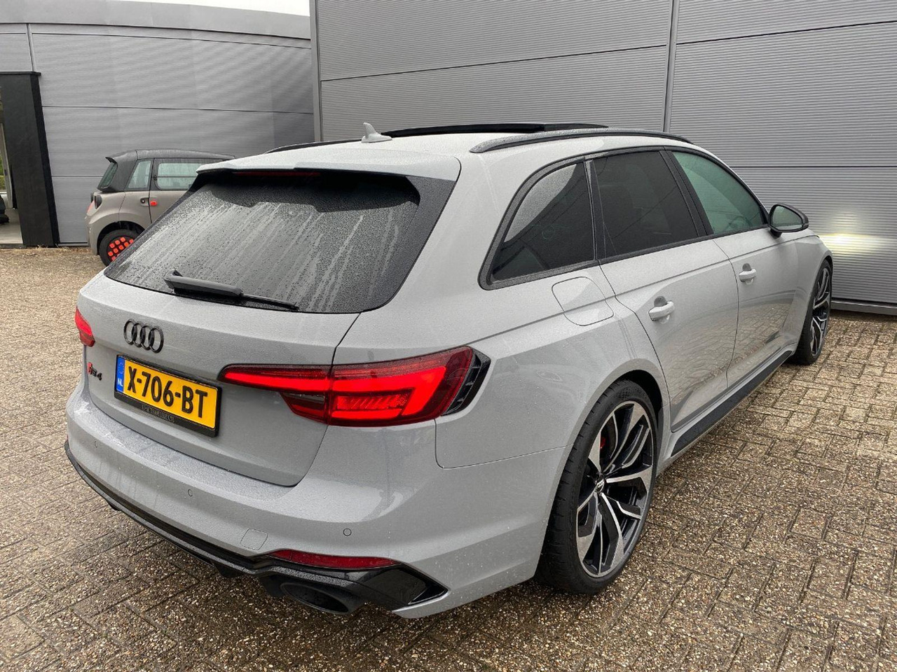 Audi A4 RS 4 Avant 2.9 TFSI quattro | 2018 | 96.192 km | Automaat | X706BT | NAP: Geen oordeel - Automóvel: foto 4 Audi A4 RS 4 Avant 2.9 TFSI quattro | 2018 | 96.192 km | Automaat | X706BT | NAP: Geen oordeel - Automóvel: foto 4