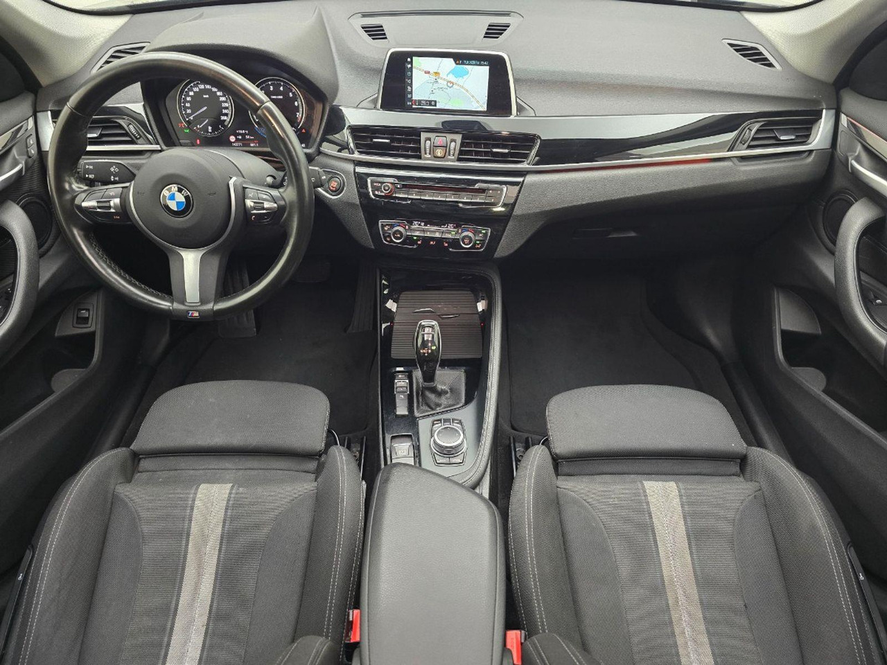 BMW X1 sDrive20i Executive Edition | 2019 | 143.771 km | Automaat | X867FB | NAP: Geen oordeel - SUV: foto 5 BMW X1 sDrive20i Executive Edition | 2019 | 143.771 km | Automaat | X867FB | NAP: Geen oordeel - SUV: foto 5