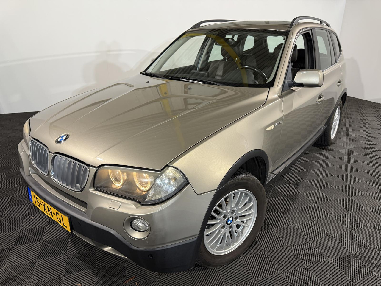 BMW | X3 | 2.5si High Executive | 2007 | 234.534 km | Automaat | 15XNGL | Logisch - SUV: foto 1 BMW | X3 | 2.5si High Executive | 2007 | 234.534 km | Automaat | 15XNGL | Logisch - SUV: foto 1