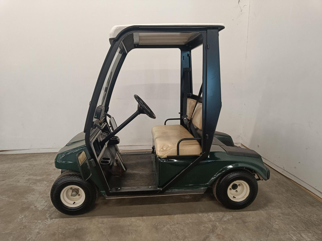 Club Car DS met Mauser cabine TVK-48-S - Carrinho de golfe: foto 3 Club Car DS met Mauser cabine TVK-48-S - Carrinho de golfe: foto 3