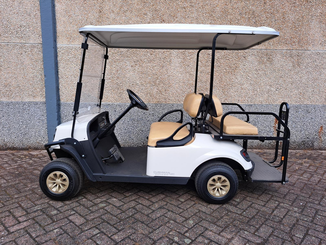 Cushman 2+2 Benzine Golfkar (3) 3466367 - Carrinho de golfe: foto 3 Cushman 2+2 Benzine Golfkar (3) 3466367 - Carrinho de golfe: foto 3