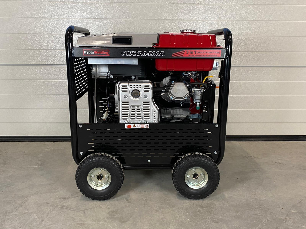 HyperWelding PWC7.0-200A 3 in 1 Multimachine (Generator, Lasapparaat en Luchtcompressor) - Equipamento para oficina: foto 4 HyperWelding PWC7.0-200A 3 in 1 Multimachine (Generator, Lasapparaat en Luchtcompressor) - Equipamento para oficina: foto 4