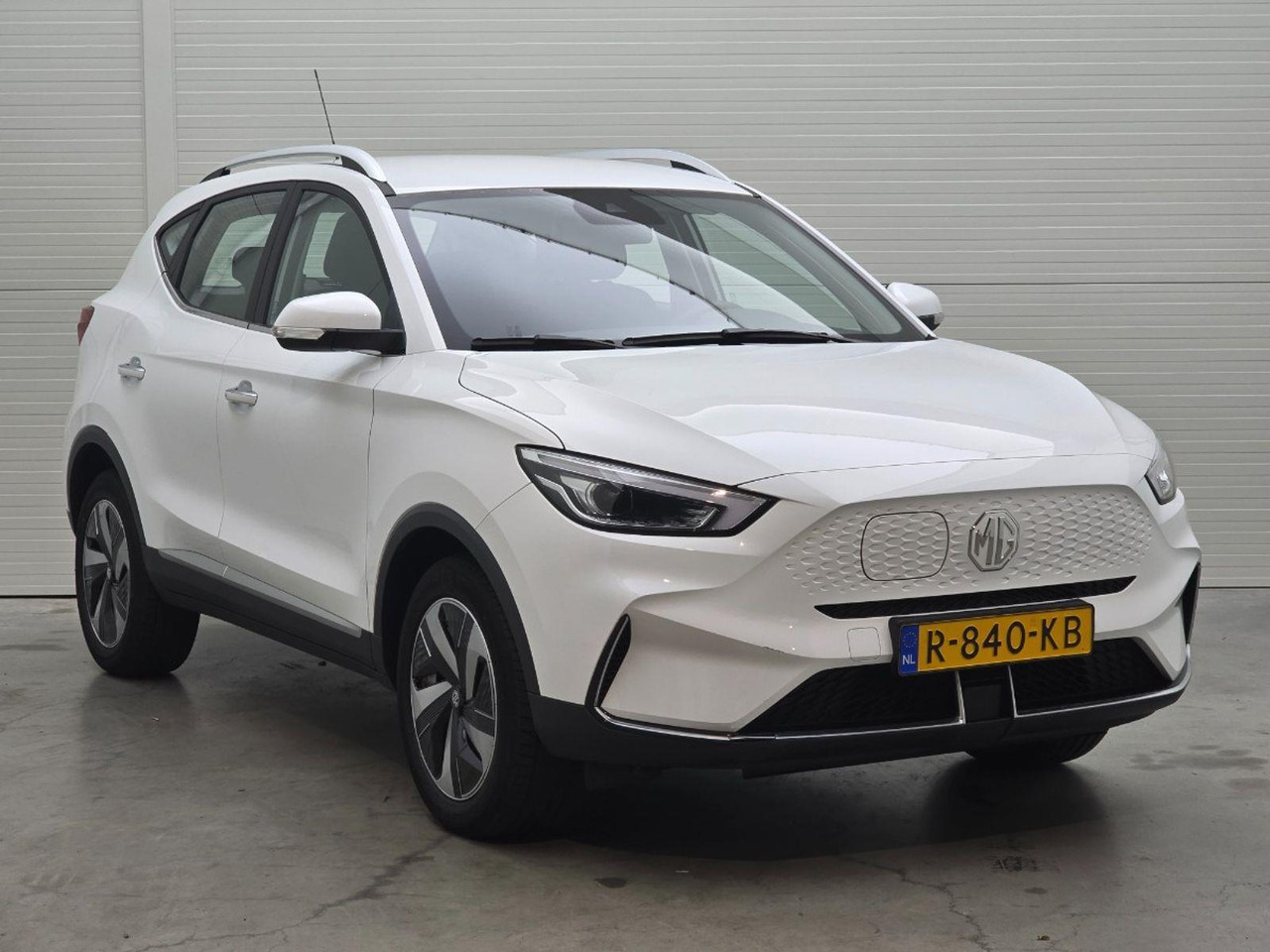 MG MG ZS EV EV Standard Range Comfort 50 kWh | 2022 | 17.023 km | Automaat | R840KB | NAP: Logisch - SUV: foto 2 MG MG ZS EV EV Standard Range Comfort 50 kWh | 2022 | 17.023 km | Automaat | R840KB | NAP: Logisch - SUV: foto 2