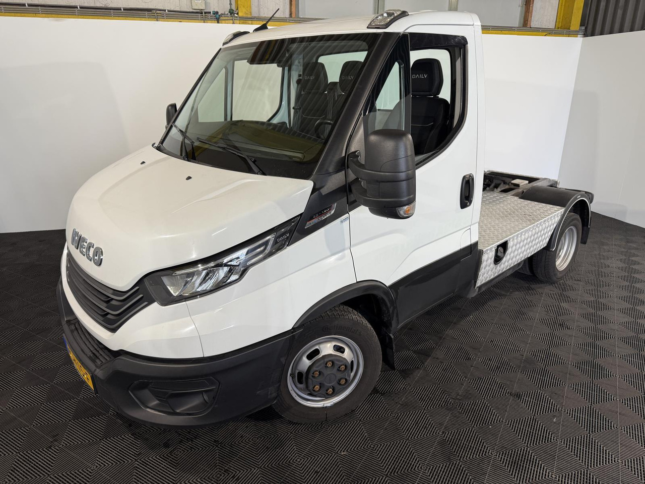 Iveco 40C18 Daily VSH-15-F 201.901 km - Máquina de outro: foto 1 Iveco 40C18 Daily VSH-15-F 201.901 km - Máquina de outro: foto 1