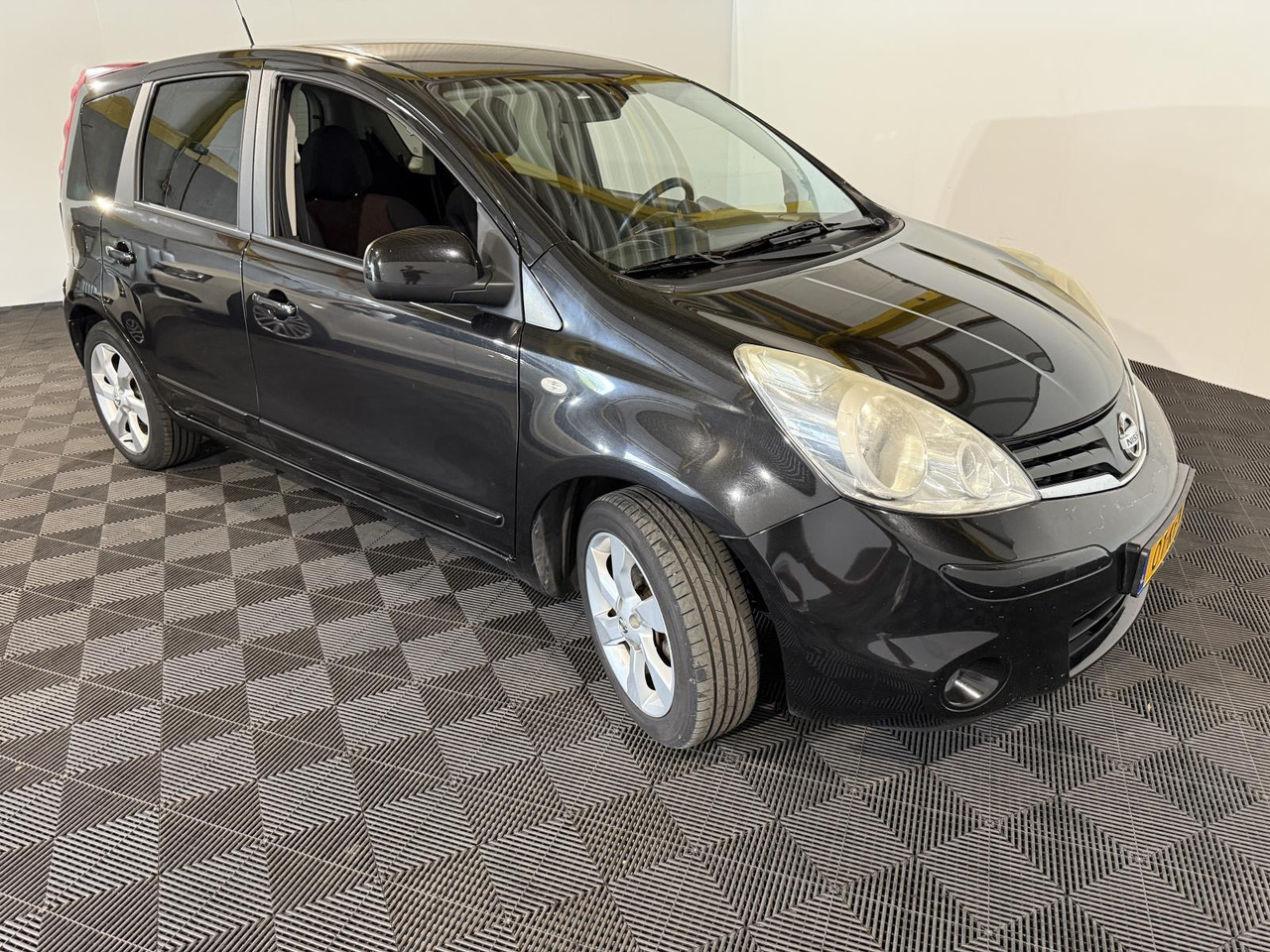 Nissan Note 1.4 Acenta | 2009 | 190.261 km | 01-KFN-2 - Automóvel: foto 3 Nissan Note 1.4 Acenta | 2009 | 190.261 km | 01-KFN-2 - Automóvel: foto 3