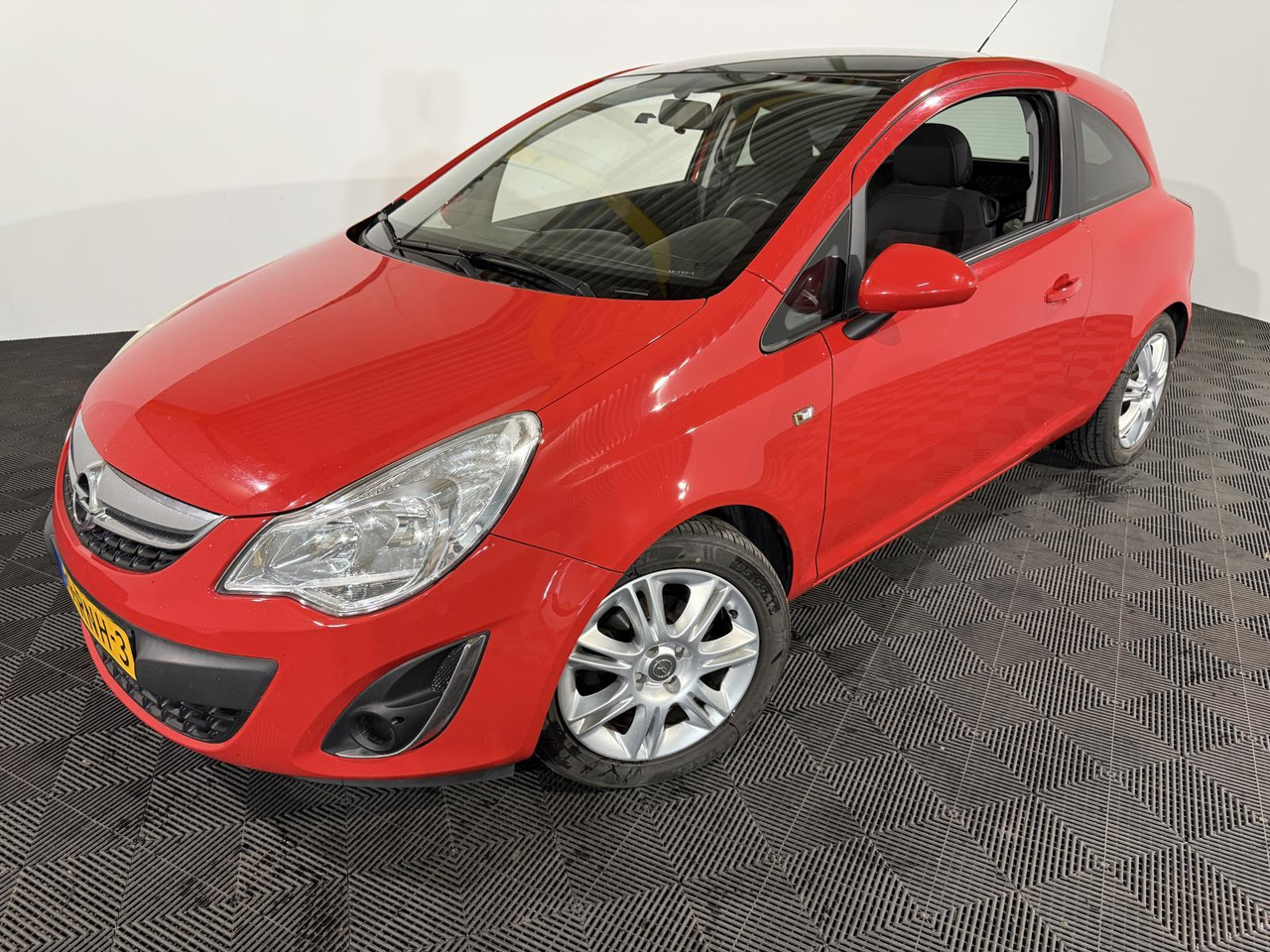 Opel Corsa 1.2-16V Color Edition | 2011 | 205.202 km | 99-RNH-3 - Hatchback: foto 1 Opel Corsa 1.2-16V Color Edition | 2011 | 205.202 km | 99-RNH-3 - Hatchback: foto 1