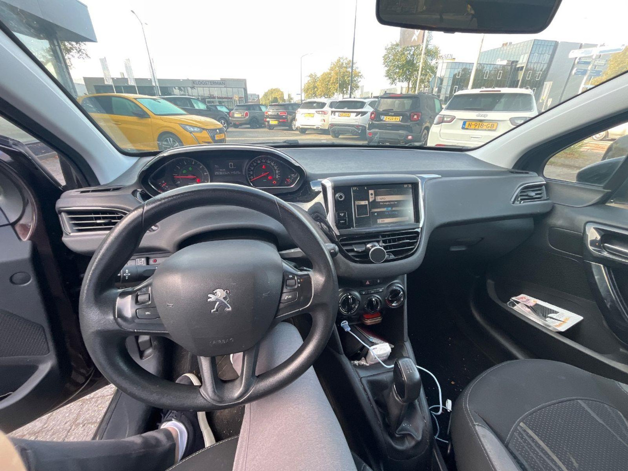 Peugeot 208 1.2 VTi Urban Soul LPG | 2013 | 299.279 km | 5TSZ75 | NAP: Geen oordeel - Hatchback: foto 5 Peugeot 208 1.2 VTi Urban Soul LPG | 2013 | 299.279 km | 5TSZ75 | NAP: Geen oordeel - Hatchback: foto 5