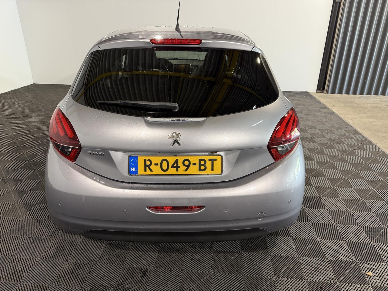 Peugeot | 208 | 1.5 BlueHDi Blue Lease Allure | 2019 | 183.354 km | R049BT | Geen oordeel - Hatchback: foto 4 Peugeot | 208 | 1.5 BlueHDi Blue Lease Allure | 2019 | 183.354 km | R049BT | Geen oordeel - Hatchback: foto 4