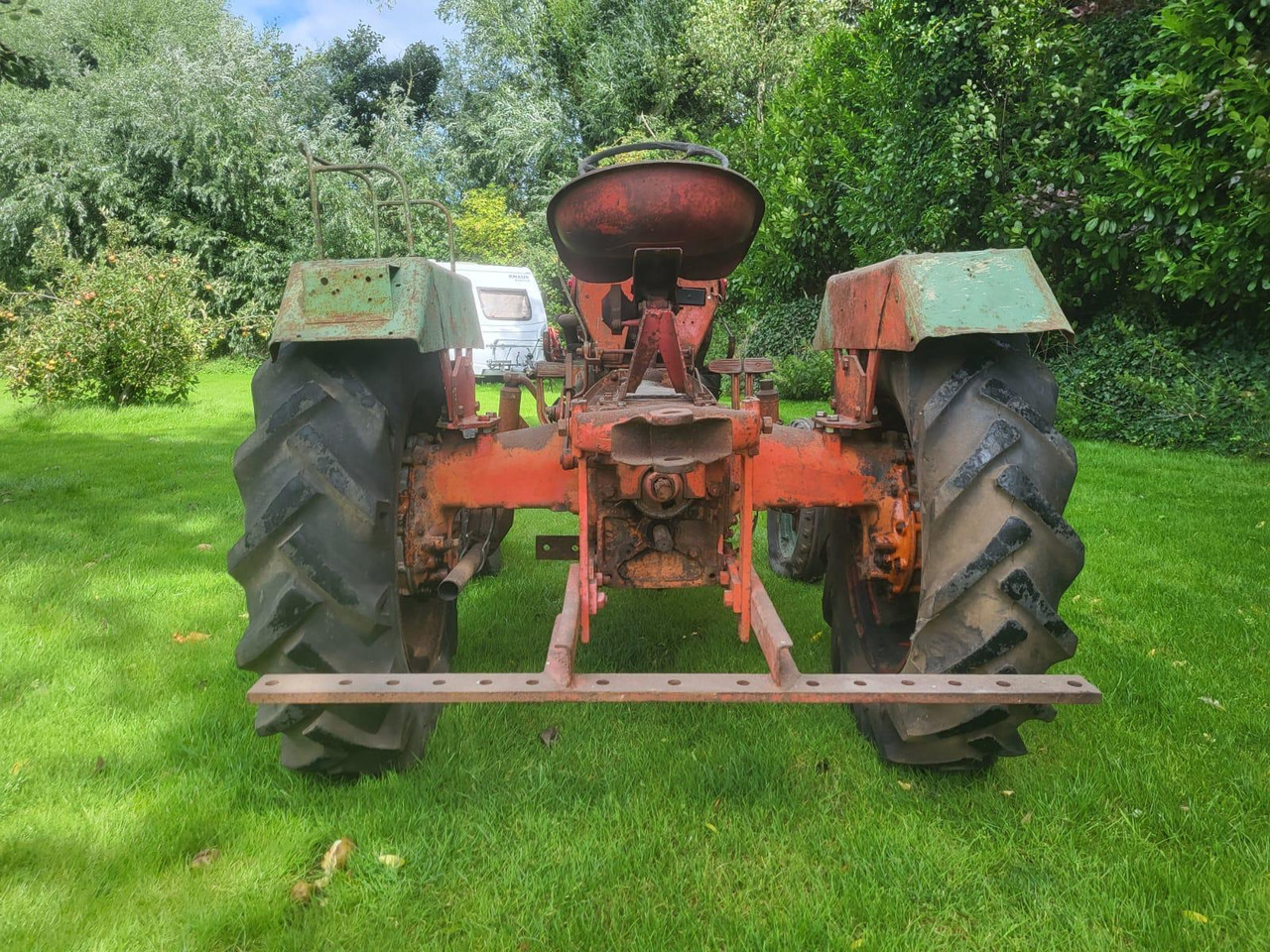 Porsche AP 16 Tractor | 1956 | T-35-DPJ | Schuurvondst - Trator: foto 4 Porsche AP 16 Tractor | 1956 | T-35-DPJ | Schuurvondst - Trator: foto 4