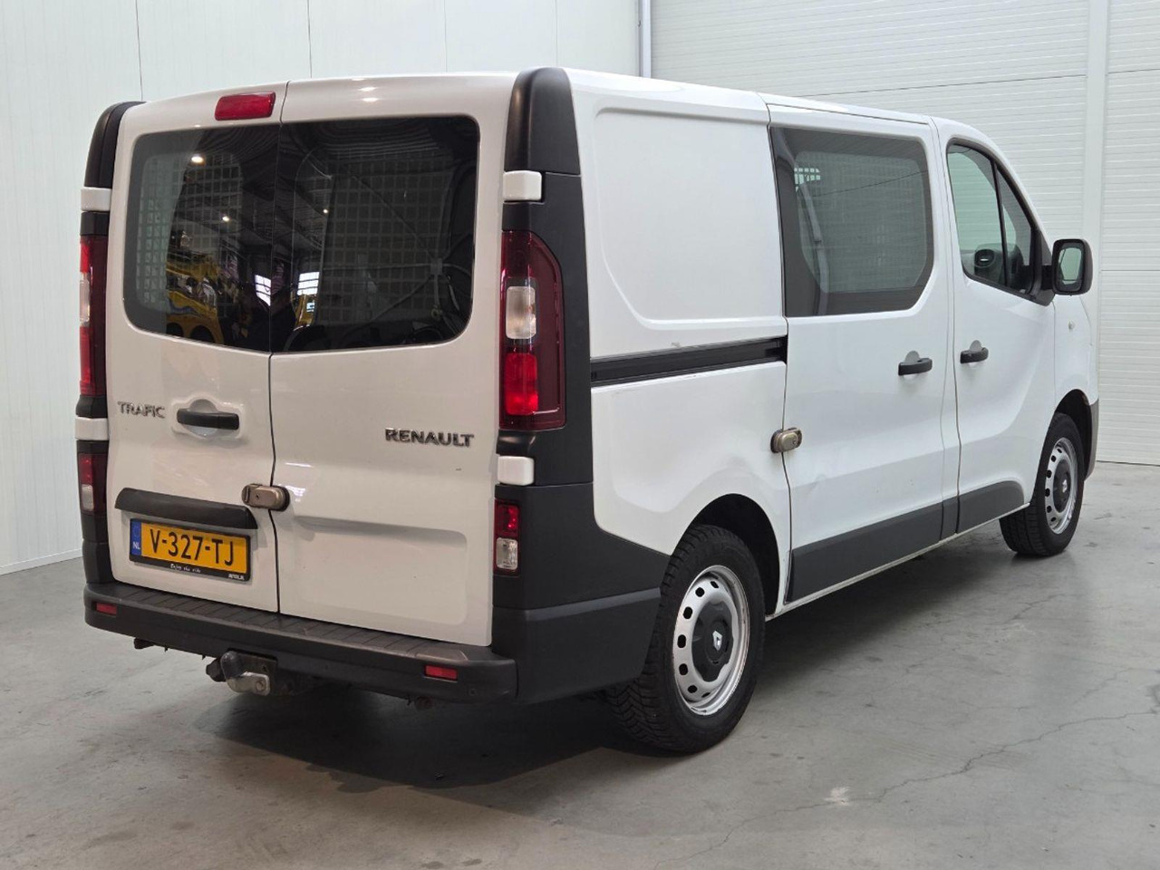 Renault Trafic 1.6 dCi T29 L1H1 Comfort Energy | 2018 | 188.221 km | V327TJ | NAP: Logisch - Furgão: foto 4 Renault Trafic 1.6 dCi T29 L1H1 Comfort Energy | 2018 | 188.221 km | V327TJ | NAP: Logisch - Furgão: foto 4