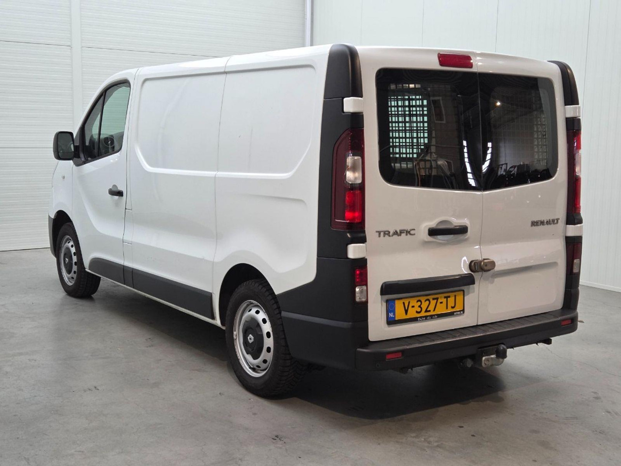 Renault Trafic 1.6 dCi T29 L1H1 Comfort Energy | 2018 | 188.221 km | V327TJ | NAP: Logisch - Furgão: foto 3 Renault Trafic 1.6 dCi T29 L1H1 Comfort Energy | 2018 | 188.221 km | V327TJ | NAP: Logisch - Furgão: foto 3
