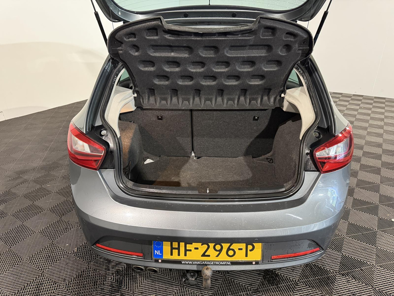 SEAT | Ibiza | 1.0 EcoTSI FR Connect | 2015 | 138.360 km | HF296P | Logisch - Hatchback: foto 3 SEAT | Ibiza | 1.0 EcoTSI FR Connect | 2015 | 138.360 km | HF296P | Logisch - Hatchback: foto 3
