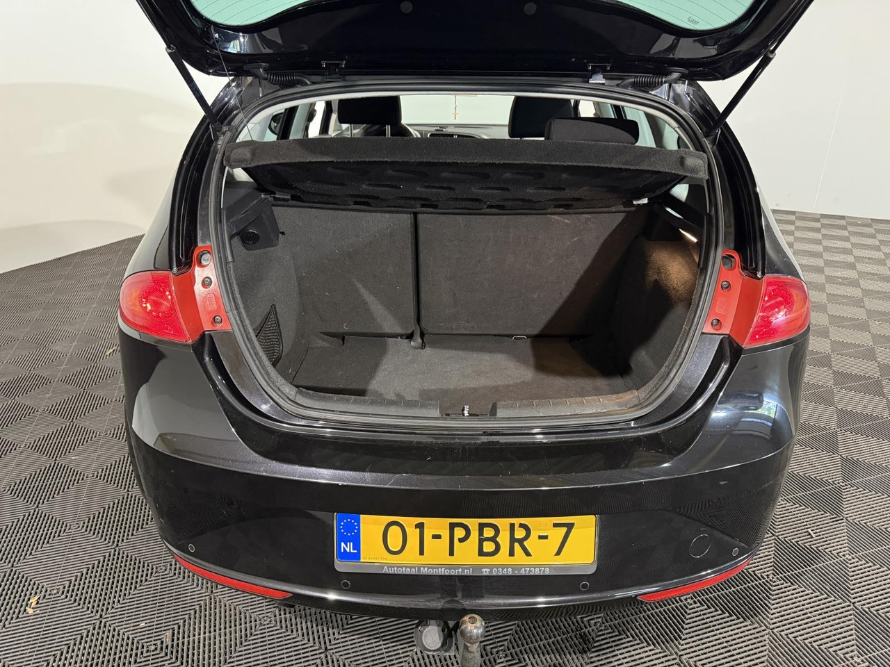 SEAT | Leon | 1.2 TSI Good Stuff | 2011 | 180.589 km | 01PBR7 | Logisch - Hatchback: foto 4 SEAT | Leon | 1.2 TSI Good Stuff | 2011 | 180.589 km | 01PBR7 | Logisch - Hatchback: foto 4