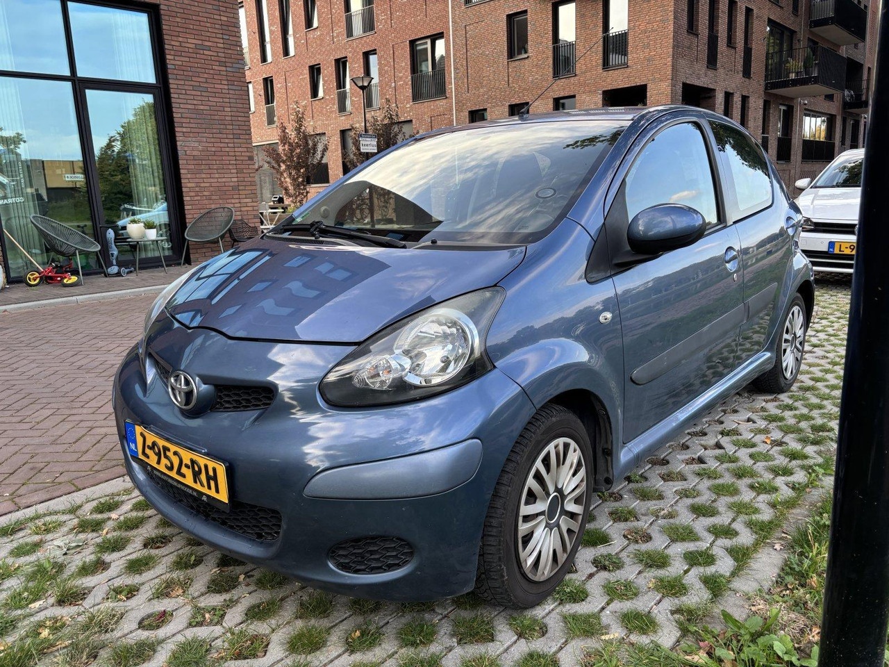 Toyota | Aygo | 1.0-12V Access | 2009 | 152.444 km | Z952RH | Geen oordeel - Hatchback: foto 1 Toyota | Aygo | 1.0-12V Access | 2009 | 152.444 km | Z952RH | Geen oordeel - Hatchback: foto 1