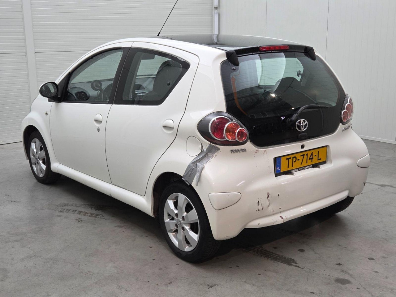 Toyota Aygo 1.0 VVT - i Now | 2014 | 131.940 km | TP714L | NAP: Geen oordeel - Hatchback: foto 3 Toyota Aygo 1.0 VVT - i Now | 2014 | 131.940 km | TP714L | NAP: Geen oordeel - Hatchback: foto 3