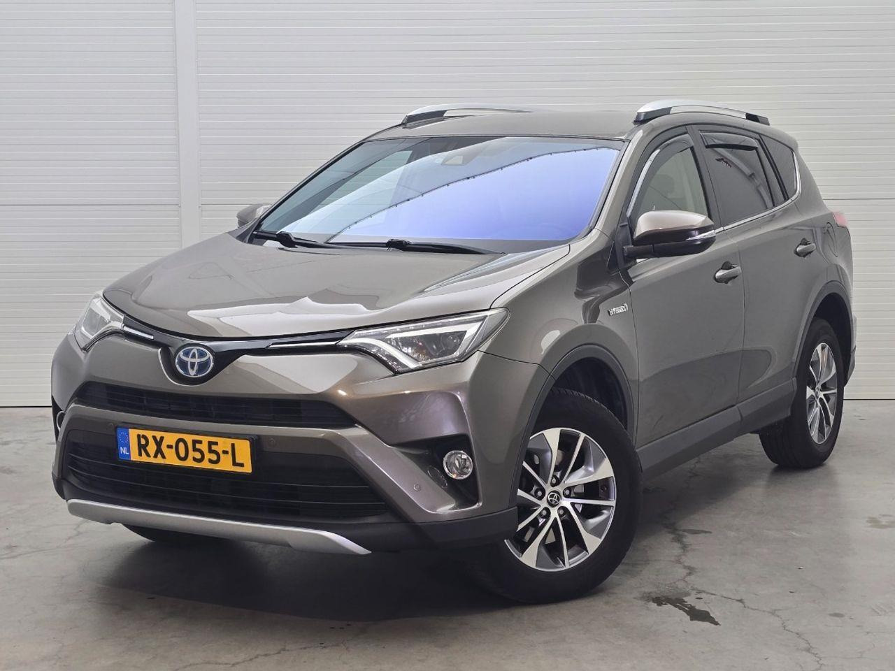 Toyota RAV4 2.5 Hybrid Style | 2016 | 125.975 km | Automaat | RX055L | NAP: Geen oordeel - SUV: foto 1 Toyota RAV4 2.5 Hybrid Style | 2016 | 125.975 km | Automaat | RX055L | NAP: Geen oordeel - SUV: foto 1