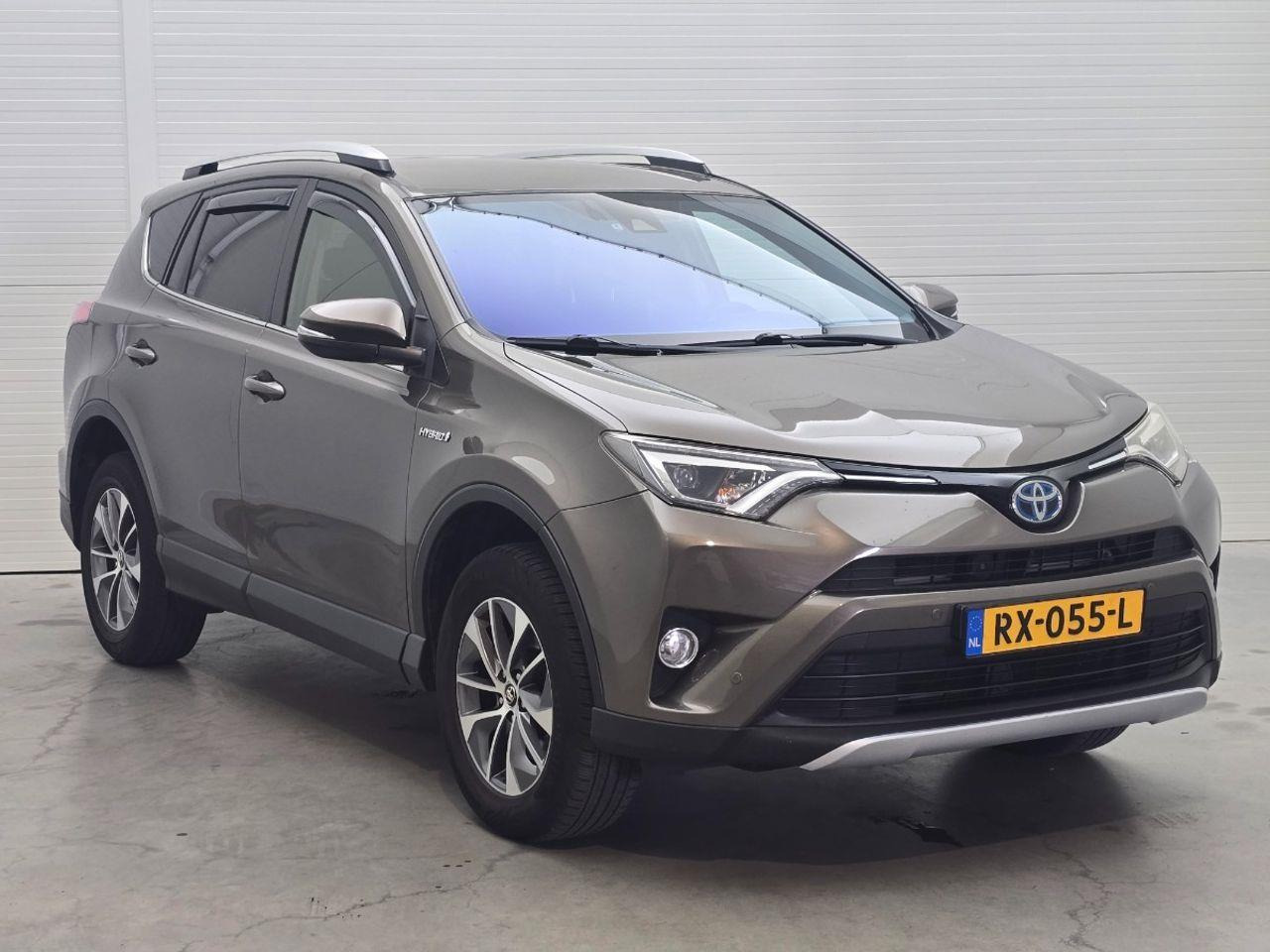 Toyota RAV4 2.5 Hybrid Style | 2016 | 125.975 km | Automaat | RX055L | NAP: Geen oordeel - SUV: foto 2 Toyota RAV4 2.5 Hybrid Style | 2016 | 125.975 km | Automaat | RX055L | NAP: Geen oordeel - SUV: foto 2