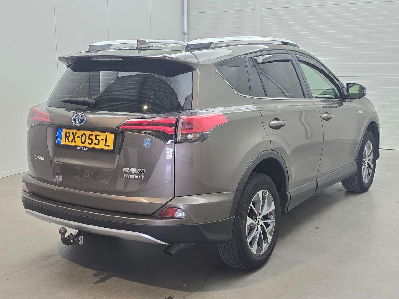 Toyota RAV4 2.5 Hybrid Style | 2016 | 125.975 km | Automaat | RX055L | NAP: Geen oordeel - SUV: foto 4 Toyota RAV4 2.5 Hybrid Style | 2016 | 125.975 km | Automaat | RX055L | NAP: Geen oordeel - SUV: foto 4