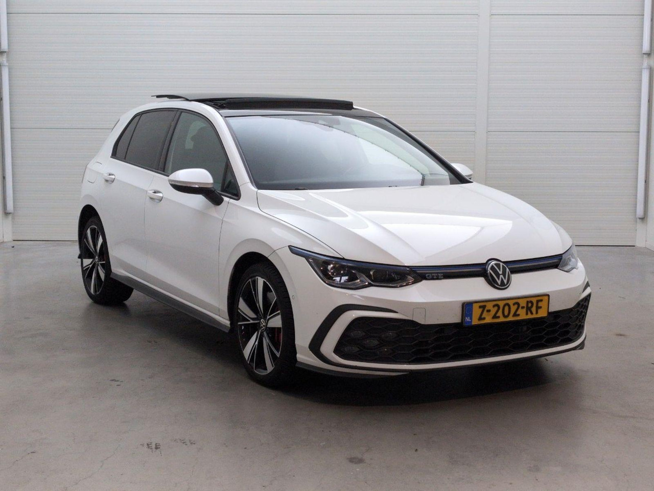 Volkswagen Golf 1.4 eHybrid GTE | 2022 | 76.195 km | Automaat | Z202RF | NAP: Geen oordeel - Hatchback: foto 2 Volkswagen Golf 1.4 eHybrid GTE | 2022 | 76.195 km | Automaat | Z202RF | NAP: Geen oordeel - Hatchback: foto 2