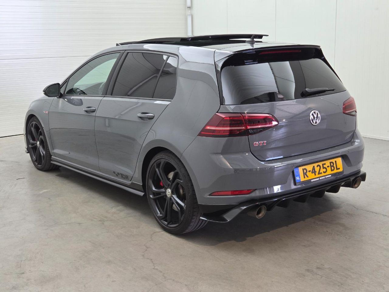 Volkswagen Golf 2.0 TSI GTI TCR | 2020 | 134.461 km | Automaat | R425BL | NAP: Geen oordeel - Hatchback: foto 3 Volkswagen Golf 2.0 TSI GTI TCR | 2020 | 134.461 km | Automaat | R425BL | NAP: Geen oordeel - Hatchback: foto 3