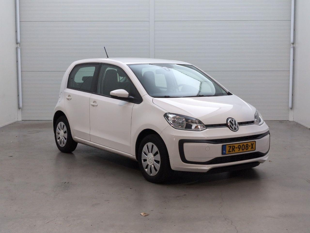 Volkswagen Up! 1.0 BMT move up! | 2019 | 114.730 km | ZR908X | NAP: Logisch - Hatchback: foto 2 Volkswagen Up! 1.0 BMT move up! | 2019 | 114.730 km | ZR908X | NAP: Logisch - Hatchback: foto 2