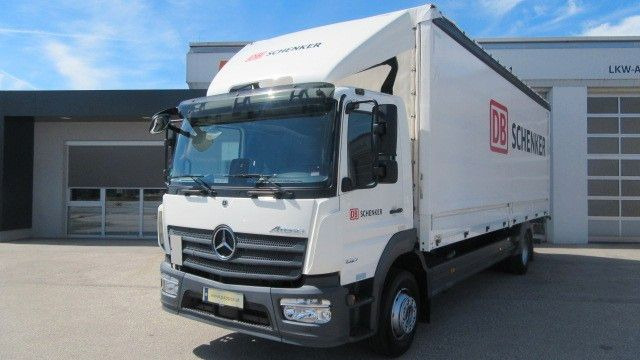 Mercedes-Benz 1527L Pr.Pl.LBW km 31.000 - Camião de lona: foto 1 Mercedes-Benz 1527L Pr.Pl.LBW km 31.000 - Camião de lona: foto 1