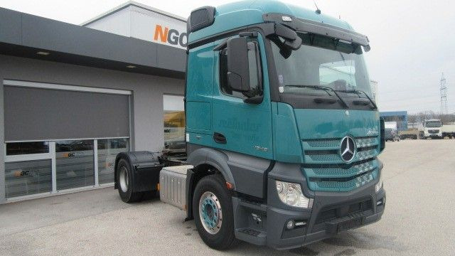 Mercedes-Benz 1842LS/37 mit Nebenantrieb Flansch - Tractor: foto 3 Mercedes-Benz 1842LS/37 mit Nebenantrieb Flansch - Tractor: foto 3