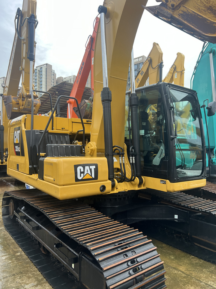 CATERPILLAR 320GC - Escavadora de rastos: foto 2 CATERPILLAR 320GC - Escavadora de rastos: foto 2