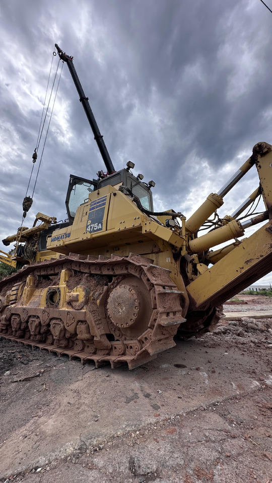 KOMATSU D475A-5EO - Ferramenta/ Equipamento: foto 2 KOMATSU D475A-5EO - Ferramenta/ Equipamento: foto 2