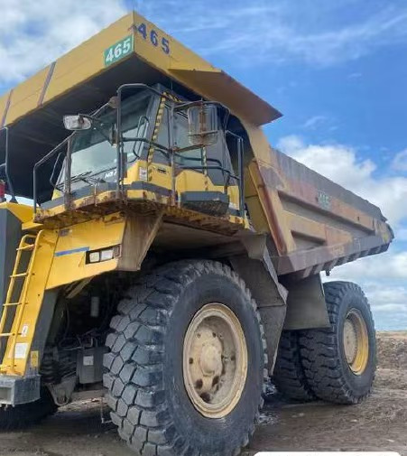 KOMATSU HD785-7 - Camião basculante: foto 1 KOMATSU HD785-7 - Camião basculante: foto 1