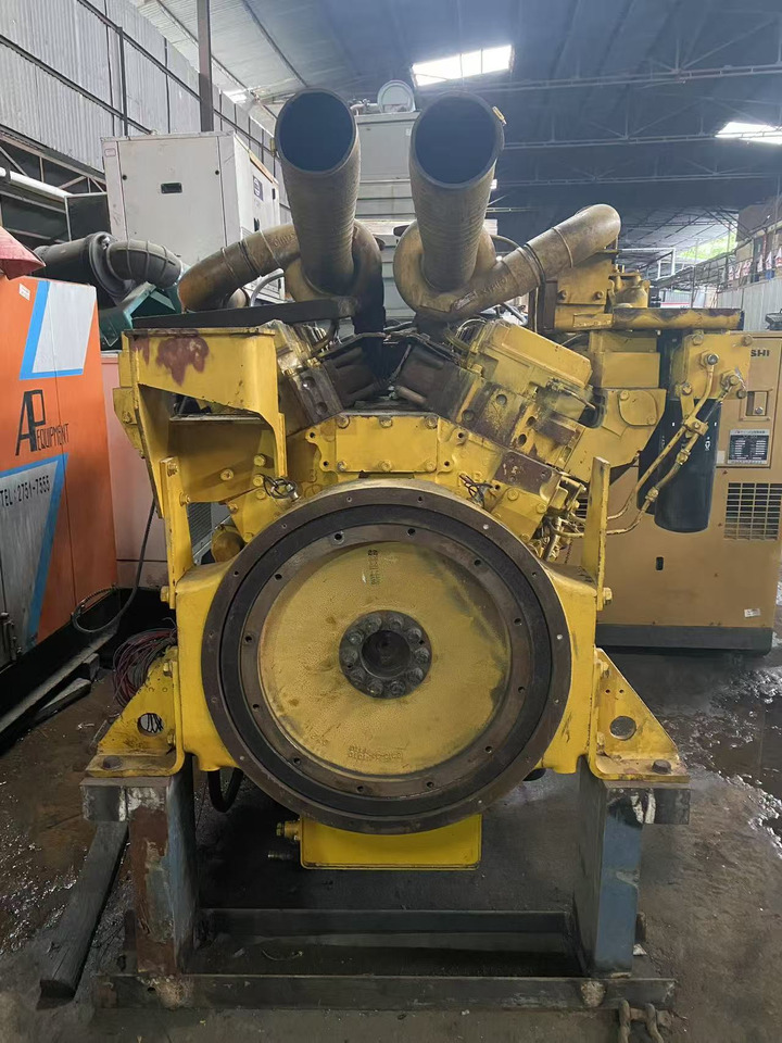 KOMATSU SAA12V140E - Motor por Equipamento de climatização industrial: foto 3 KOMATSU SAA12V140E - Motor por Equipamento de climatização industrial: foto 3