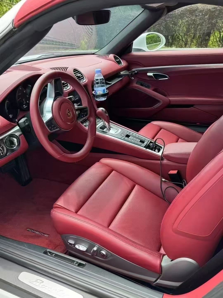 PORSCHE 718 BOXSTER - Cabrio: foto 2 PORSCHE 718 BOXSTER - Cabrio: foto 2