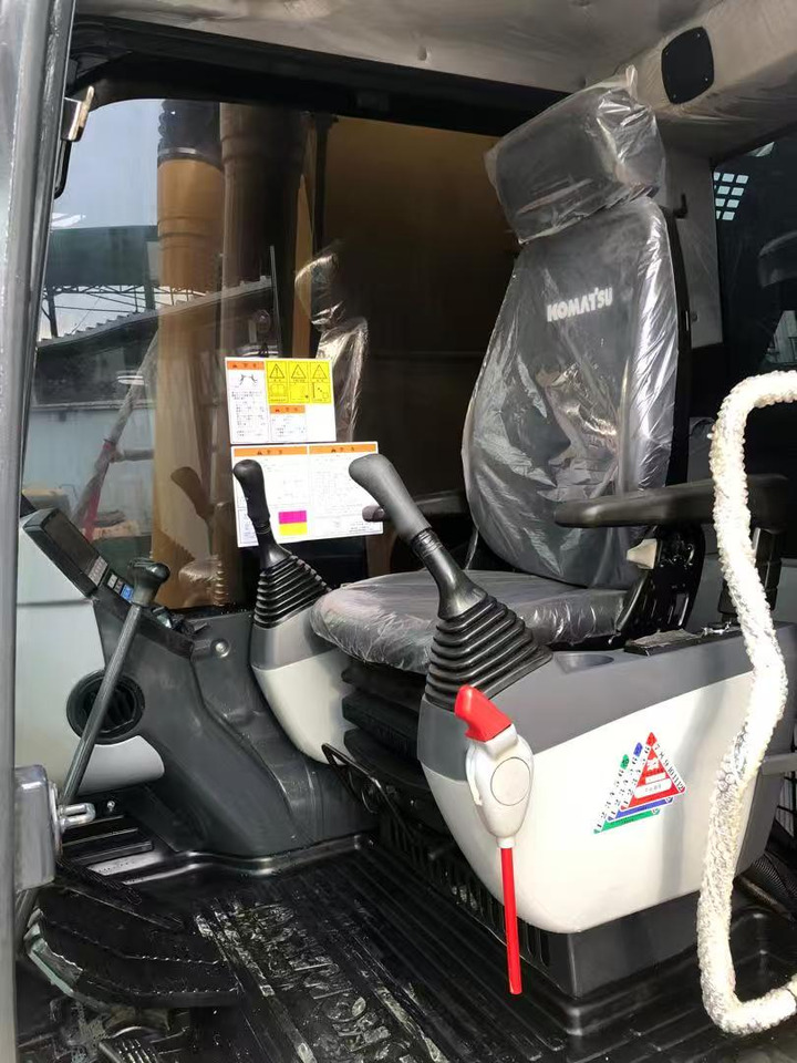 Komatsu PC220-8 - Escavadora de rastos: foto 4 Komatsu PC220-8 - Escavadora de rastos: foto 4