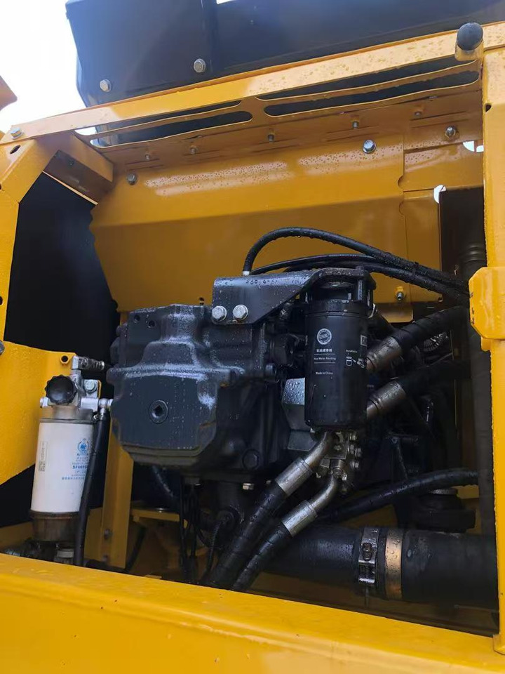 Komatsu PC220-8 - Escavadora de rastos: foto 5 Komatsu PC220-8 - Escavadora de rastos: foto 5