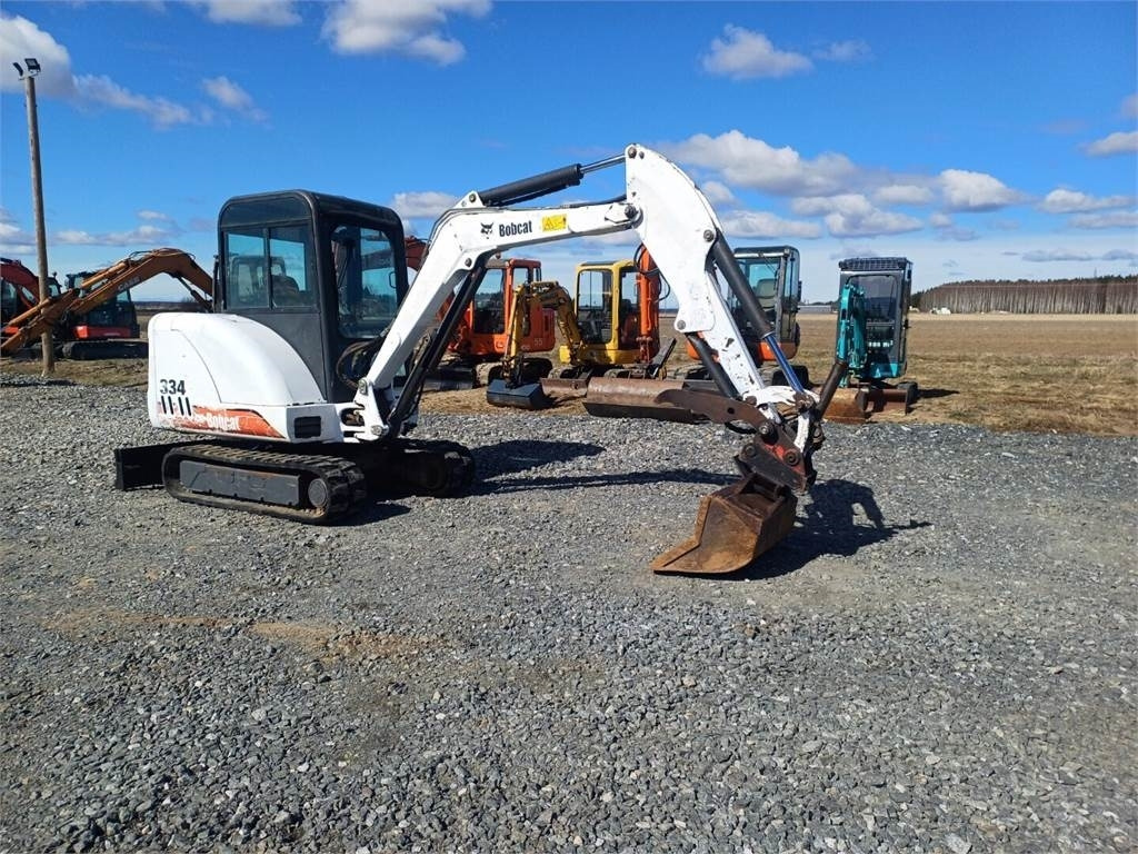 Bobcat 334 kallistajalla - Mini escavadeira: foto 4 Bobcat 334 kallistajalla - Mini escavadeira: foto 4