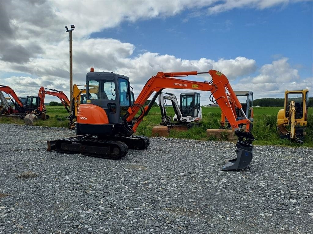 Mini escavadeira Hitachi EX50 u kallistuvalla liittimellä: foto 6
