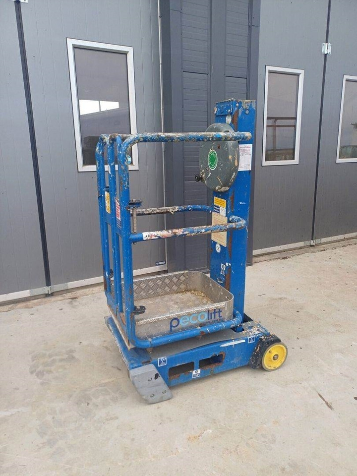 JLG Peco lift henkilönostin - Plataforma de mastro vertical: foto 2 JLG Peco lift henkilönostin - Plataforma de mastro vertical: foto 2