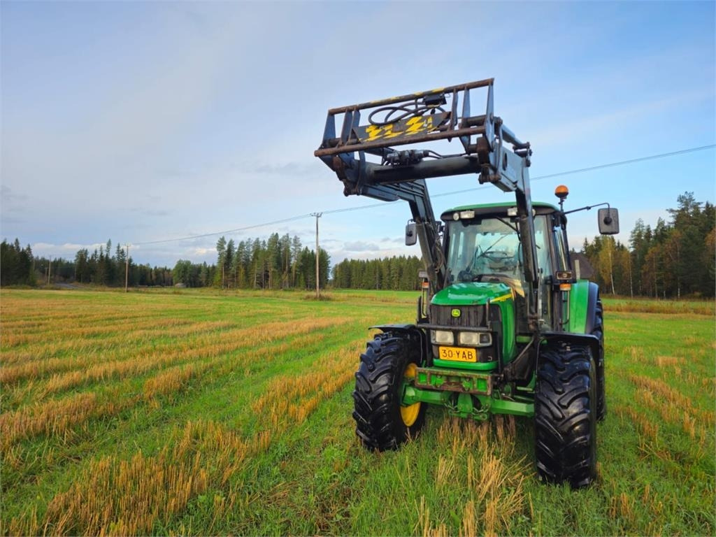 John Deere 6420S AP Premium Plus 50km/h - Trator: foto 3 John Deere 6420S AP Premium Plus 50km/h - Trator: foto 3