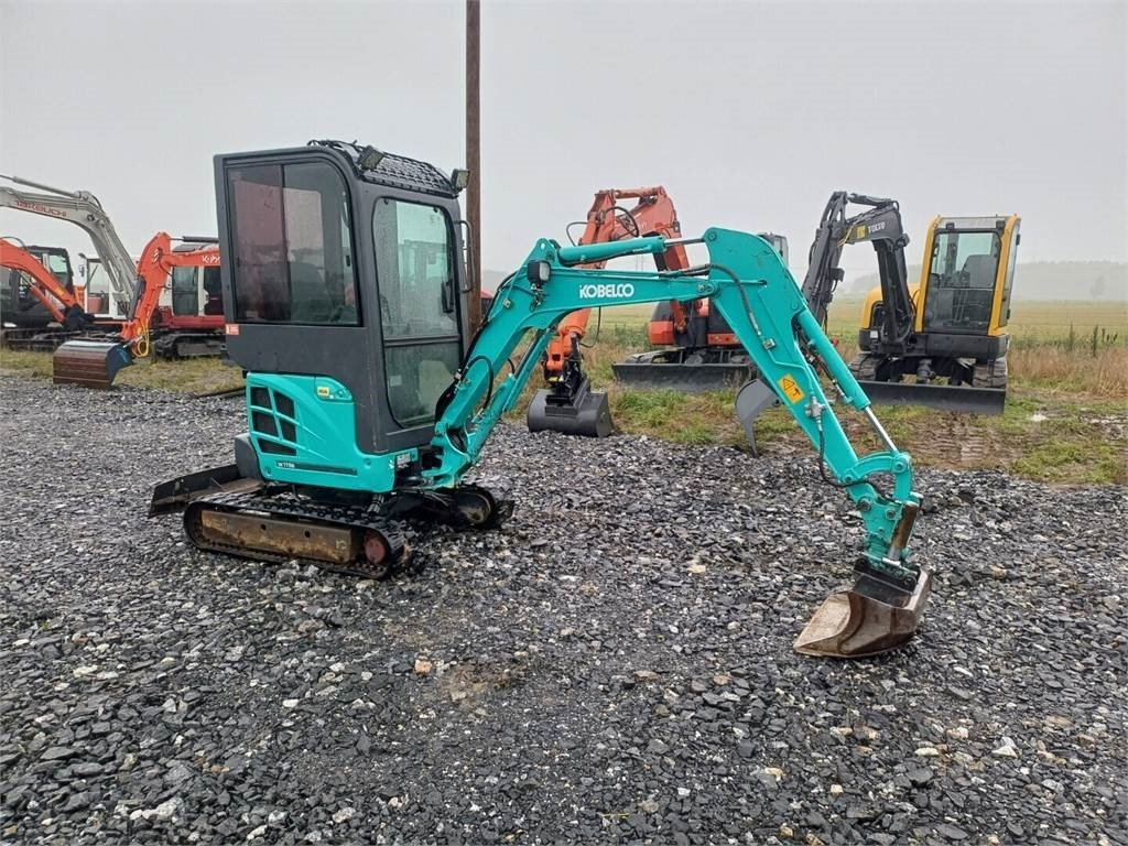 Kobelco SK17SR-3 Kallistajalla - Mini escavadeira: foto 4 Kobelco SK17SR-3 Kallistajalla - Mini escavadeira: foto 4