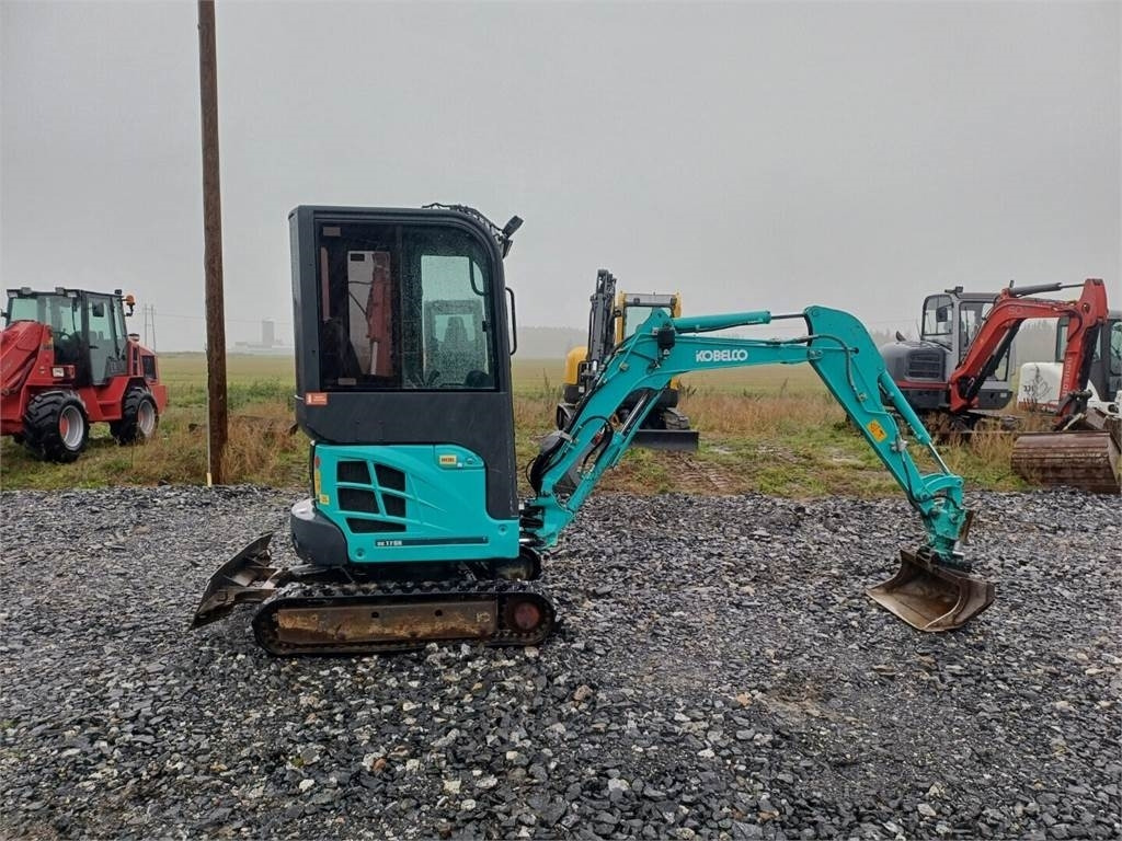 Kobelco SK17SR-3 Kallistajalla - Mini escavadeira: foto 5 Kobelco SK17SR-3 Kallistajalla - Mini escavadeira: foto 5
