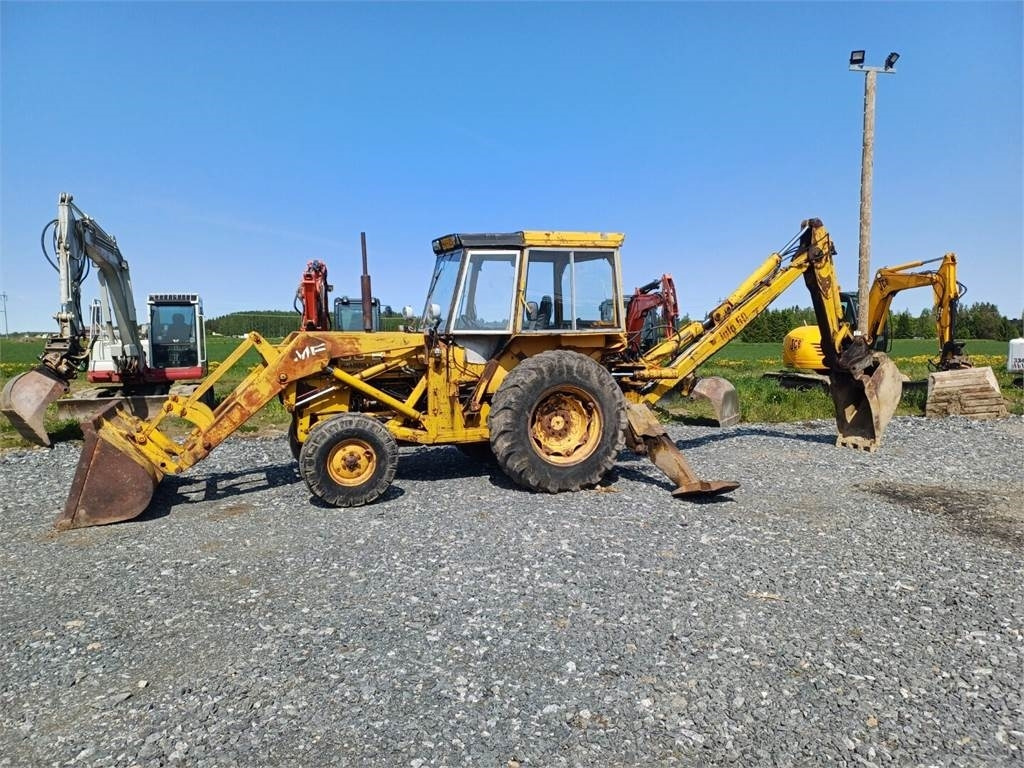 Massey Ferguson 50B traktorikaivuri - Retroescavadeira: foto 2 Massey Ferguson 50B traktorikaivuri - Retroescavadeira: foto 2