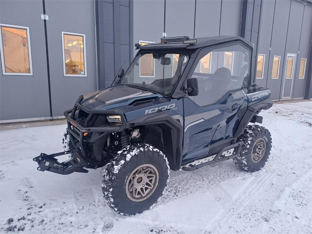 Polaris General 1000 4x4 ABS - Trator: foto 1 Polaris General 1000 4x4 ABS - Trator: foto 1