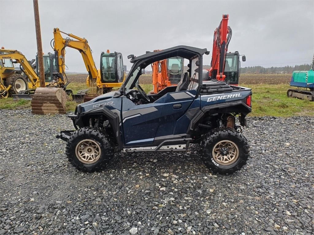 Polaris General 1000 4x4  - Trator: foto 2 Polaris General 1000 4x4  - Trator: foto 2