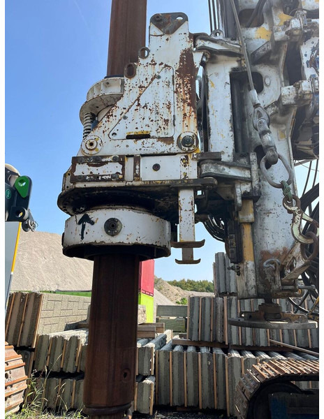 Bauer BG 24 H - Máquina de perfuração: foto 5 Bauer BG 24 H - Máquina de perfuração: foto 5