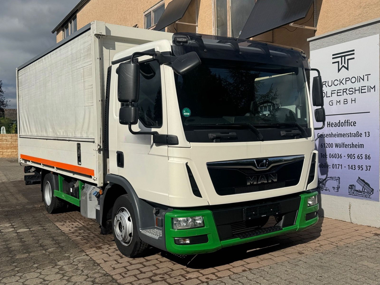 MAN TGL 8.190/GT-Rollo/B-L/Klima/aus1.Hand - Camião transporte de bebidas: foto 1 MAN TGL 8.190/GT-Rollo/B-L/Klima/aus1.Hand - Camião transporte de bebidas: foto 1