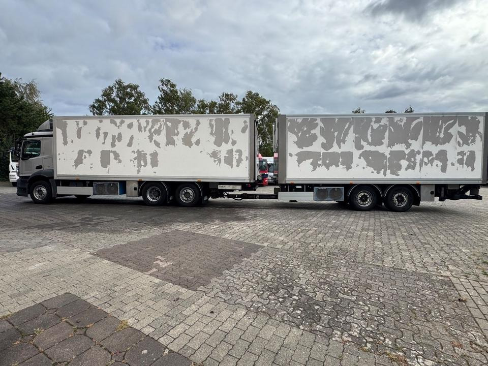 Mercedes-Benz Antos 2540/2xLBW/Kühlung-Defekt/5instock - Camião furgão: foto 4 Mercedes-Benz Antos 2540/2xLBW/Kühlung-Defekt/5instock - Camião furgão: foto 4