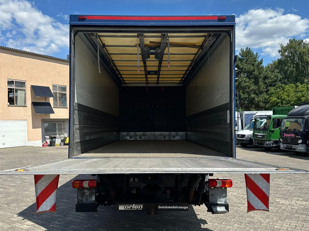 Mercedes-Benz Atego 1523/Klima/LBW/GT-Zertifiziert/2xAHK - Camião transporte de bebidas: foto 5 Mercedes-Benz Atego 1523/Klima/LBW/GT-Zertifiziert/2xAHK - Camião transporte de bebidas: foto 5
