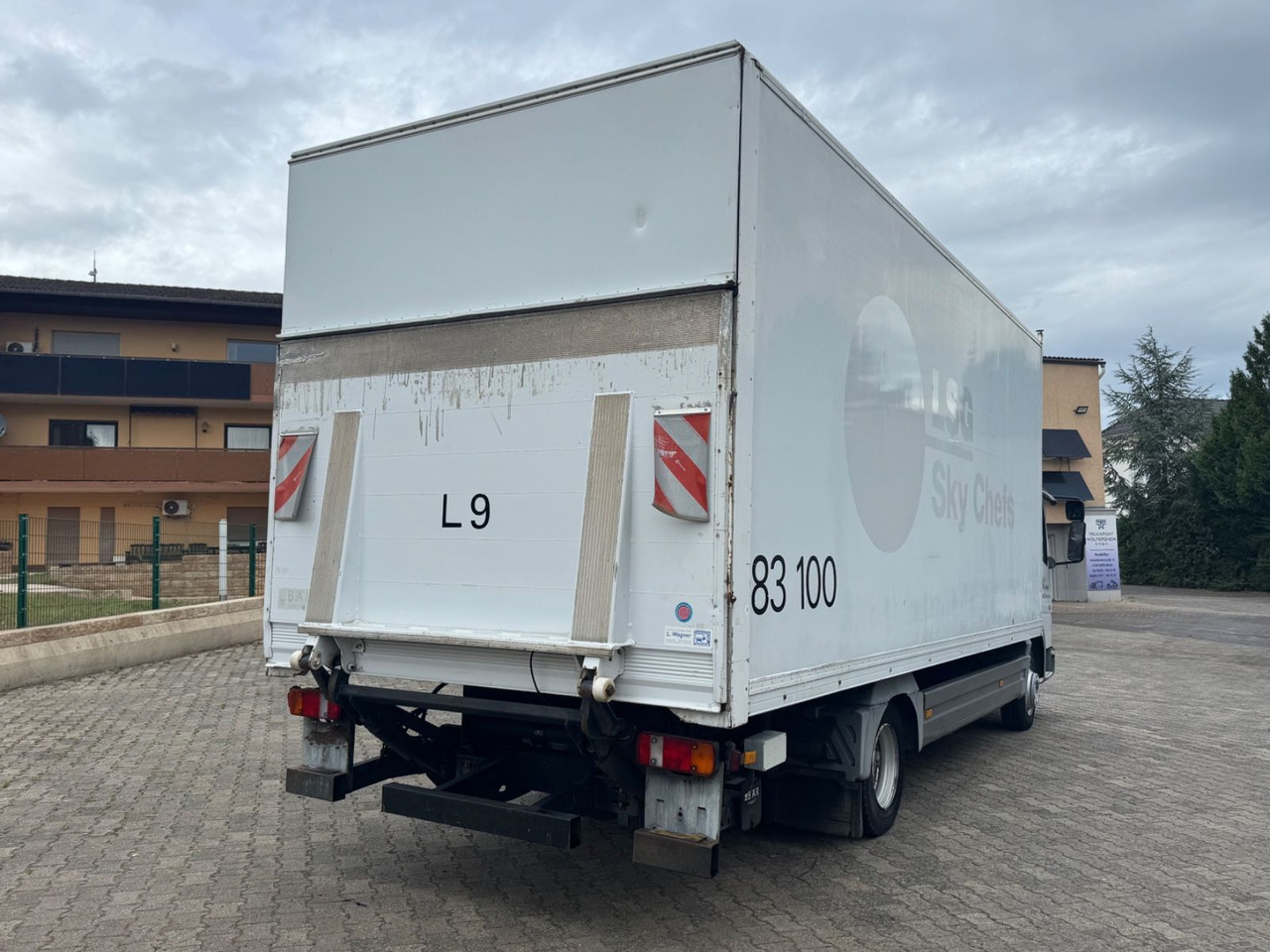 Mercedes-Benz Atego 815/LBW/B-L/KAMERA/ - Carrinha de contentor: foto 4 Mercedes-Benz Atego 815/LBW/B-L/KAMERA/ - Carrinha de contentor: foto 4
