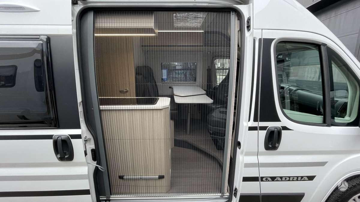 ADRIA Twin 600 SP Family - Campervan: foto 2 ADRIA Twin 600 SP Family - Campervan: foto 2