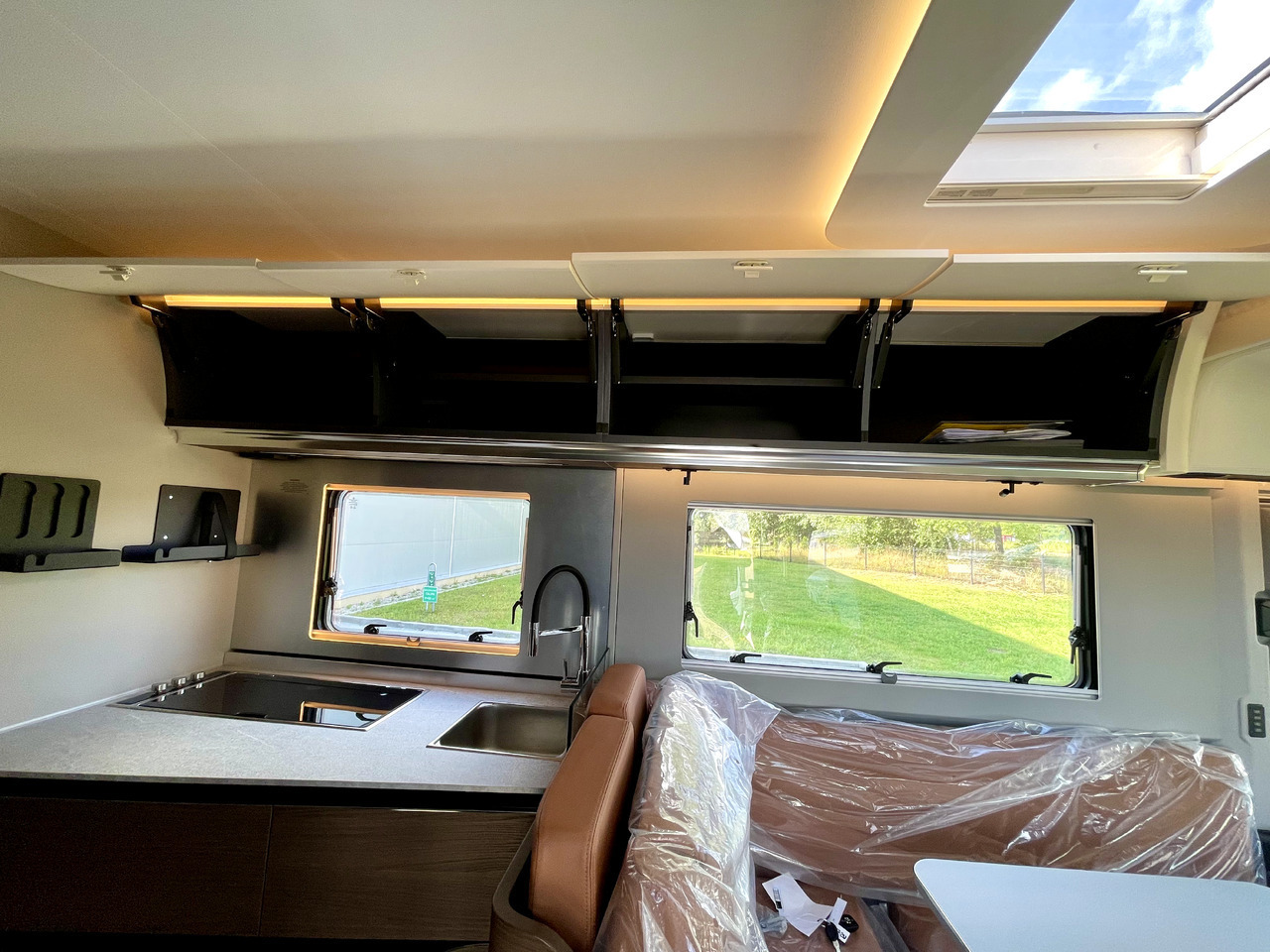 Adria Super Sonic 890 LC - Autocaravana integral: foto 3 Adria Super Sonic 890 LC - Autocaravana integral: foto 3